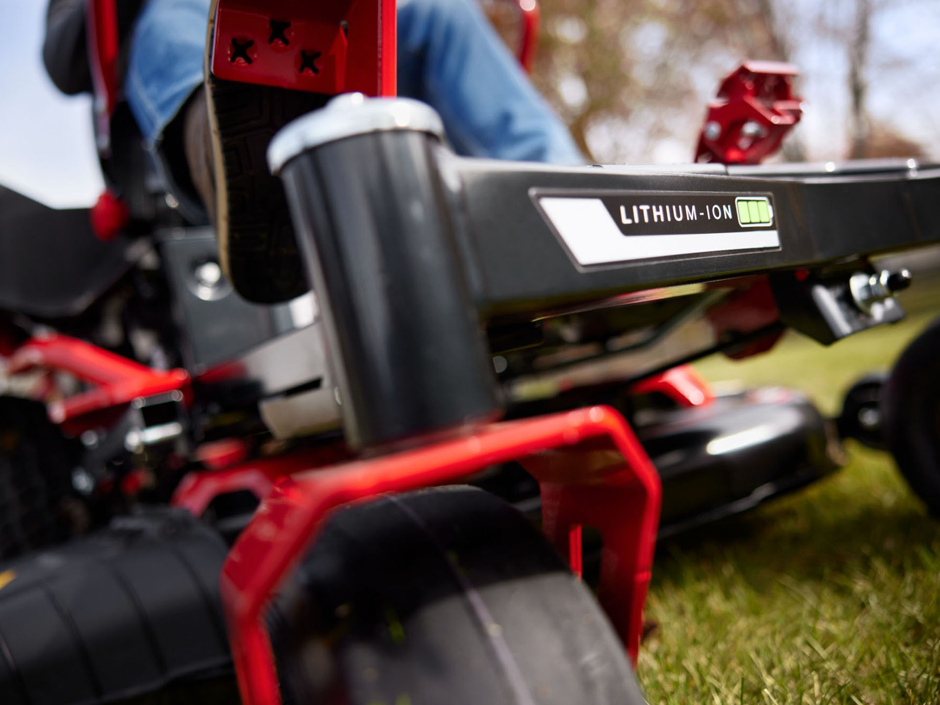 2024 TROY-Bilt Mustang Z42E XP 42 in. Lithium Ion 56V in Millerstown, Pennsylvania - Photo 16